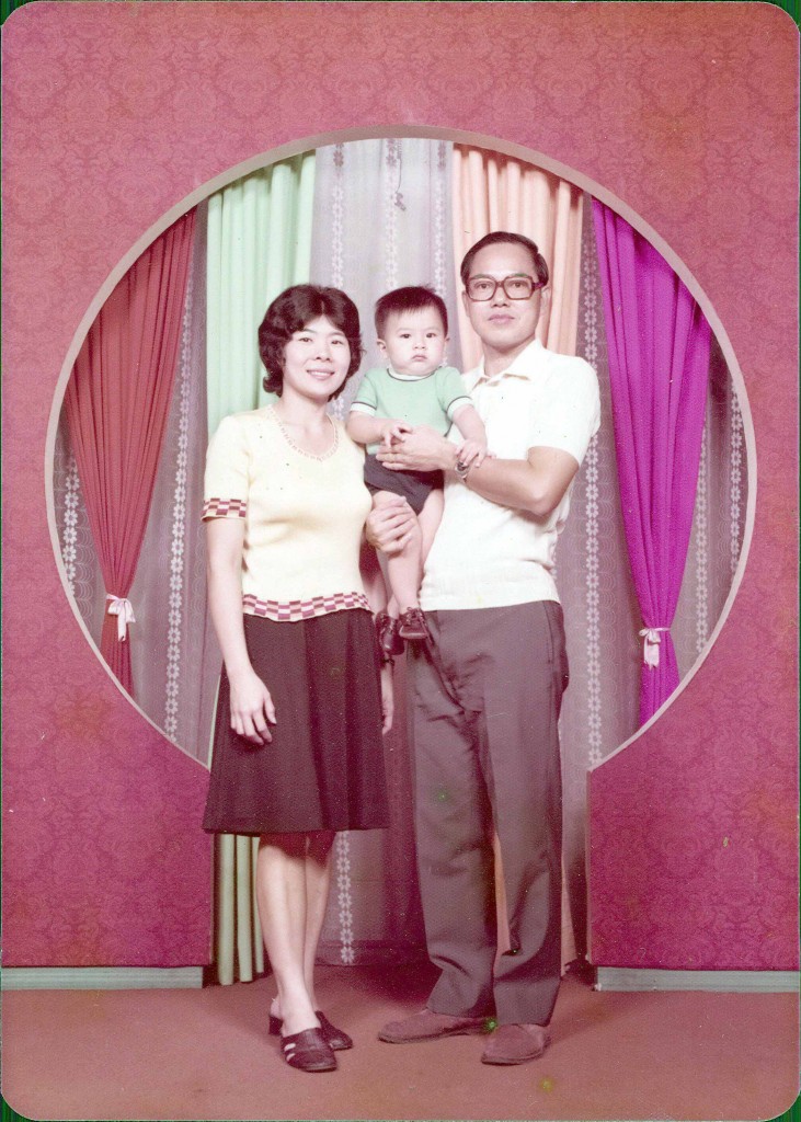 Color photo of a family. Photo Lim Mui Tiang